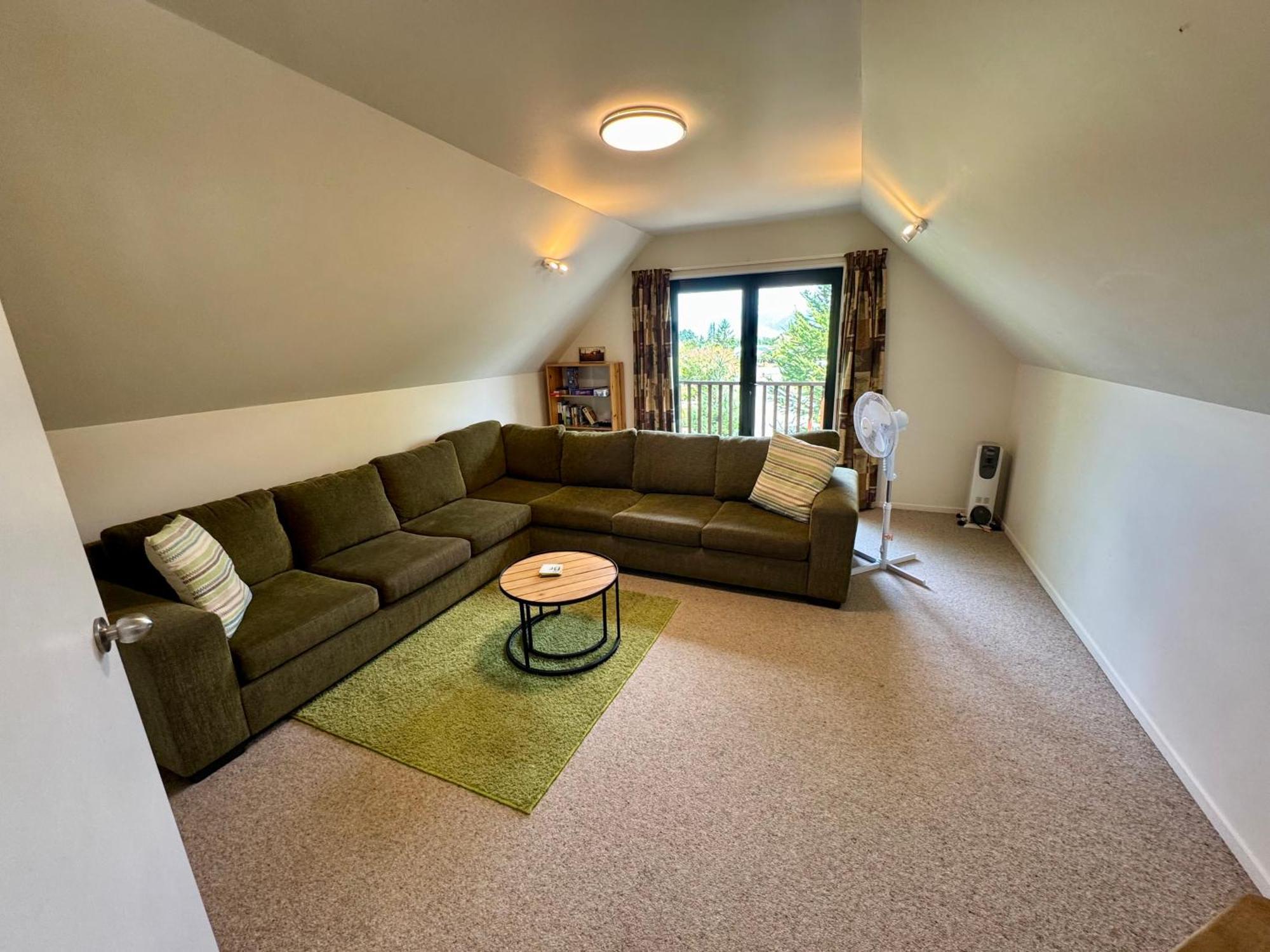26 Caverhill Close ハンマー・スプリングス エクステリア 写真